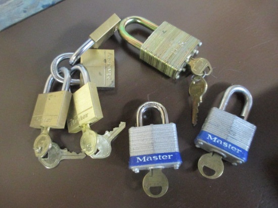 7 Padlocks with Keys - con 12