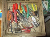 Lot of 25 Misc Plies and Cutters con 509