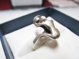 Sterling Silver Ring - Size 6.75 - con 6