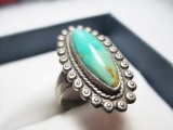Sterling Silver and Turquoise Ring - Size 7.5 - con 9