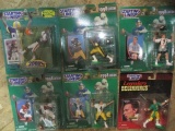 Lot of New Football Action Figures - con 305