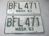 Two Old Washington License Plates - con 572