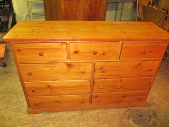 Oak Dresser - 9 Drawers - 38x58x18 -> Will not be Shipped! <- con 305