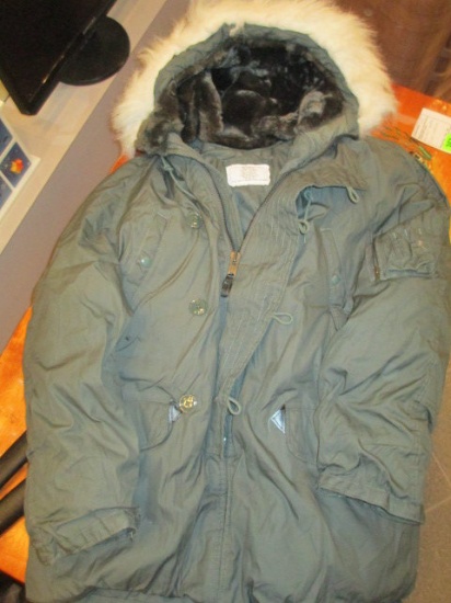 Military Cold Weather Parka sz med con 454