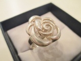 Sterling Silver Ring - Size 6 - con 583