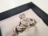 Sterling Silver Ring - Size 6.5 - con 583