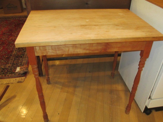 Hand Crafted Table 35x24x31 -> Will not be Shipped! <- con 500