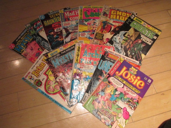 12 Assorted Old Comic Books - con 597