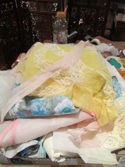 Lot of Old Linen, etc - con 597