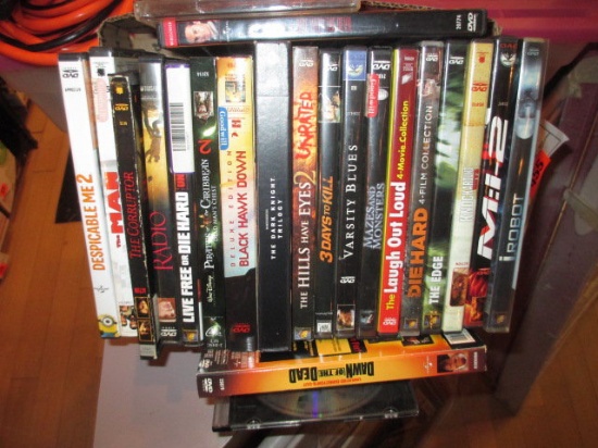 Lot of 22 DVD con 75