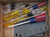 Lot of Stanley and Craftsman Screwdrivers con 181