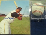 Willie Stargell 8x10 Photo and Ball con 595