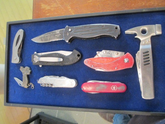 S&W BenchMade and more knives con 317