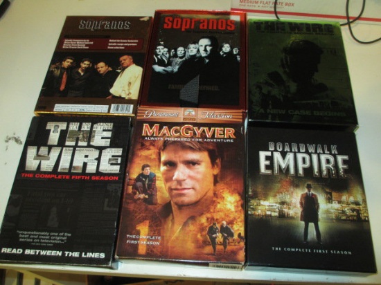 2 Seasons Sopranos, The Wire, MacGyver and more DVD con 317