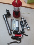 Lot of assorted Flashlights con 757