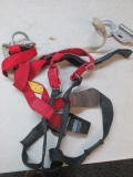 Safety Harness with lanyard con 757