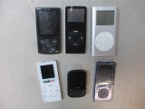 2 IPods and 4 MP3 Players con 757