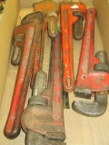 Box of Pipe Wrenches -> Will not be Shipped! <- con 595