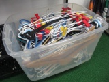 Lot of clothes Hangers No Shipping con 12