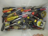 Tote of Screw Drivers, Tape measures, and more Craftsman and Stanley No Shipping con 595