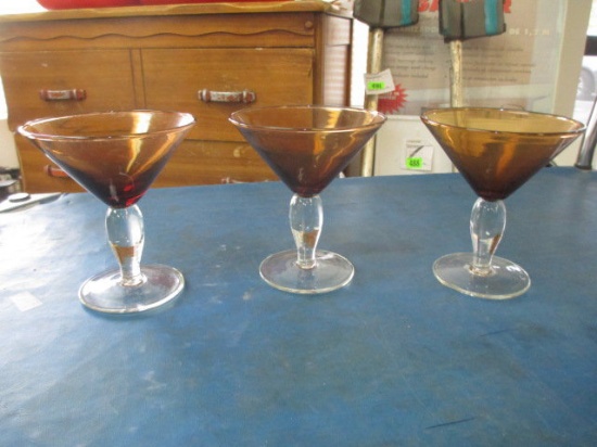 Three Hand-Blown Martini Glasses -> Will not be Shipped! <- con 576