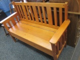 Wooden Bench With Storage - 2x2-x36 -> Will not be Shipped! <- con 609