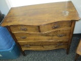 4 drawer Dresser - 39x20x36 -> Will not be Shipped! <- con 607