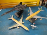 4 PC Airplane Lot Somme Mahogany Inc SR71 Blackbird on Stand - con 310