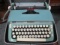 Vintage Portable Typewriter - 15x13 -> Will not be Shipped! <- con 394
