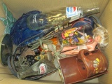 Box of Knic Knacs -> Will not be Shipped! <- con 394