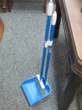 Quikee Broom and Hand Held Dust Pan -> Will not be Shipped! <- con 317