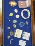 Tray of Assorted Jewelry - con 289