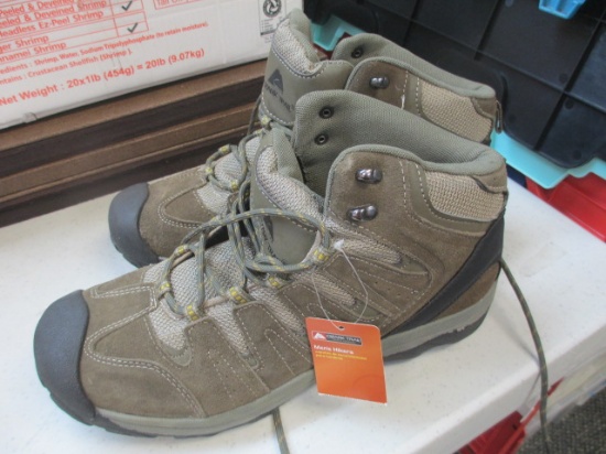 New Size 13 Men's Ozark trail Hiking shoes -><- con 311