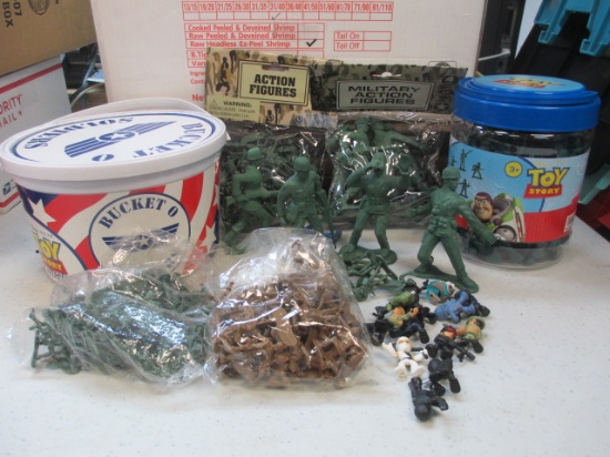 Box of Toy Soldiers - con 757