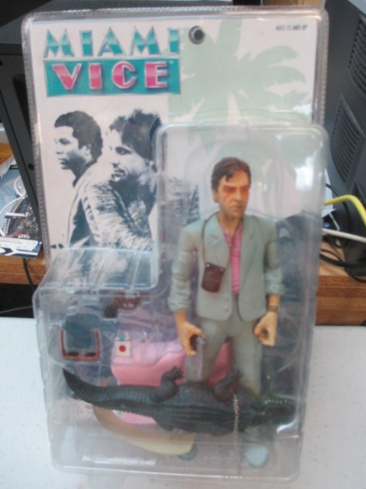 2006 Miami Vice Sonny Crocket Figurine - con 757