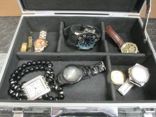 Metal Case With Watches con 12