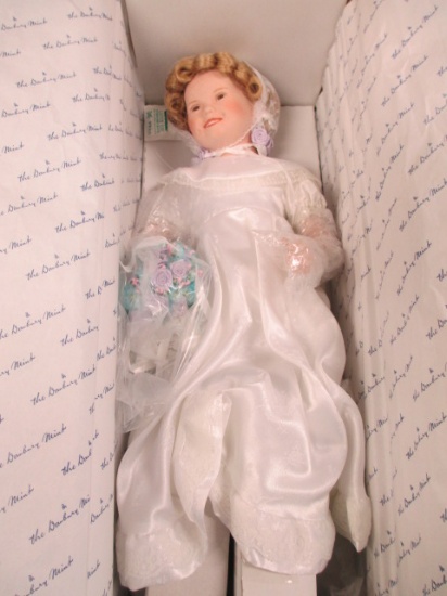 Danbury Mint Shirley Temple Curly Top Porcelain Doll 17 inches tall new Con 637