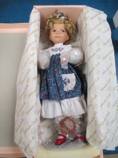 Knowles Goldilocks Porcelain Doll 15" tall new con 637