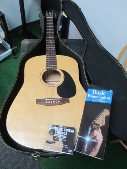 La Patrie Acoustic Guitar w/case Will Not Be Shipped con 316