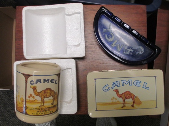 Lot of Collectible Camel items con 12