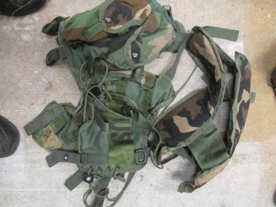 US Military Load Carrying Vests - con 317