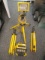 Two halogen Lights and Stands - Will not be shipped - con 757