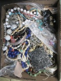 Five Pounds of Costume Jewelry - con 757