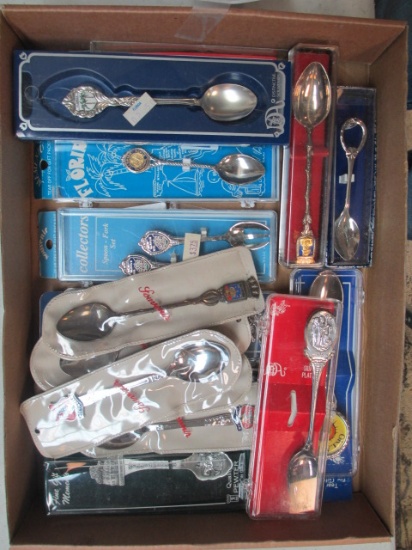 16 Collector Spoons - con 3