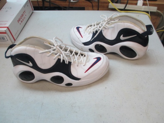 Nike Flight Size 12 - Men's Shoes - con 311