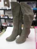 New Women's Boots - Light Gray - Size 7 - con 576