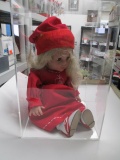 Simea Doll in Display Case - Will not be shipped - con 672