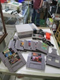 Nintendo Game System with Assorted Games - con 305