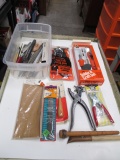 Container of Crafting Tools - Will not be shipped - con 672