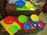 Lot of Trays and Bowls con 317